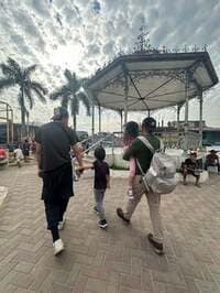 アレクサンダー『市場で窃盗未遂』