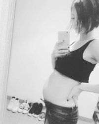 安田美沙子、妊娠7カ月のお腹を公開　コメント欄が性別予想大会に