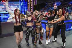 人気日本人女子レスラー“最強三姉妹”の久々集結にファン歓喜…ナチュラルメイクで撮影されたオフショットに復活の期待高まる