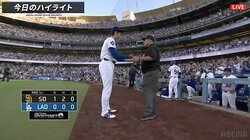 大谷翔平、“二刀流”で大忙し！ カメラが捉えた舞台裏「30球近く投げた後で…」ベンチに戻らず即打席の異例光景