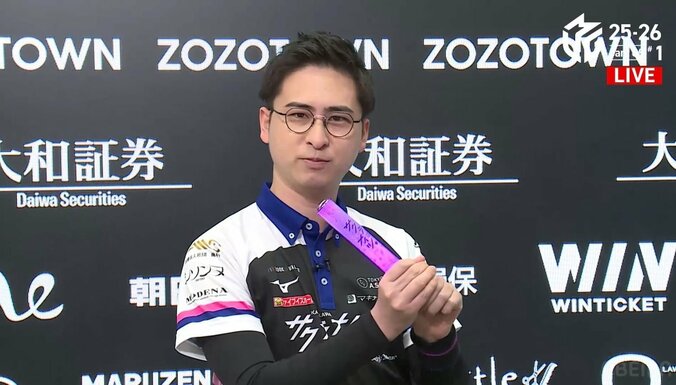 【写真・画像】小さなトップもうれしさ特大！阿久津翔太、ドラポン＆親リーチを押しのけた勇気のアガリ チーム年明け初白星 「ずっとドキドキでした」／麻雀・Mリーグ　1枚目