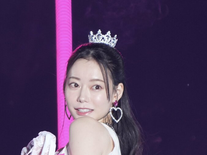 【写真・画像】「なこなこチャンネル」終了“なこなこカップル”が『TGC』登場！なごみの美ボディ際立つ姿に「スタイル良すぎ　ほっそ！」「圧倒的美脚」驚きの声　1枚目