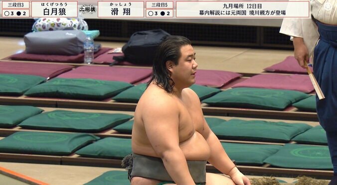 【写真・画像】「同体?」「スープレックス」プロレス技のような“豪快決着” 物言いつく際どい一幕に館内ざわめき 1枚目