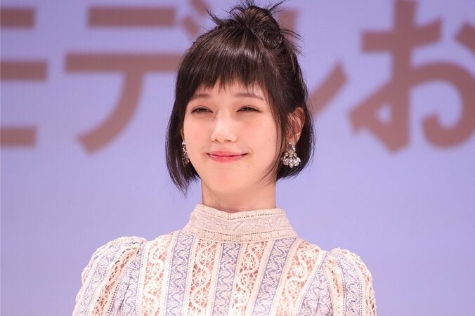 本田翼、ずぶ濡れアンニュイショットを公開 1枚目