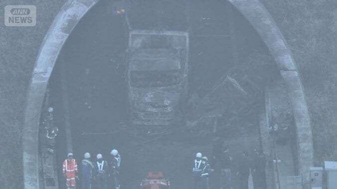 家族の写真公開『社会よい方向に』『事故でなく殺人』新名神６人死亡 運転の女初公判 1枚目