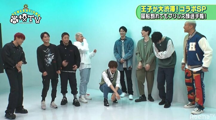 佐野玲於、なかなか割れない風船に四苦八苦する姿が可愛すぎてメンバーら大爆笑!