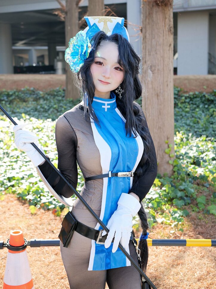 【写真・画像】『勝利の女神：NIKKE』メイデン：アイスローズコスプレ　3枚目