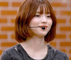 「君のラップがとても好きだ」歌・ダンス未経験の15歳練習生、衝撃の英語ラップに米大物プロデューサーが惚れ惚れ