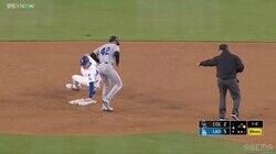 フリーマン、盗塁死で珍しく判定に“憮然” 魂の大激走シーンに驚き「足大丈夫？」心配の声相次ぐ