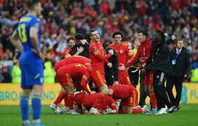 ウェールズがウクライナ撃破で64年ぶりの本大会へ！　ベイル決勝点演出に守護神ヘネシーが圧巻の好守連発《カタールW杯欧州予選》