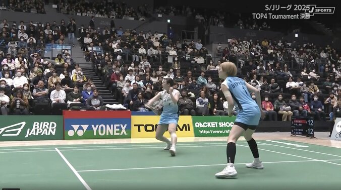 女子バドミントンで「結構痛い」珍しいアクシデント　熱戦でまさか「ラケットが折れるぐらい振ったと思うので」 3枚目