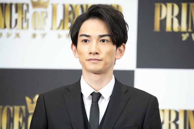 鈴木伸之、理想の王子様を告白「片寄君に抱かれるなら嬉しい」映画『PRINCE OF LEGEND』完成報告会見 10枚目