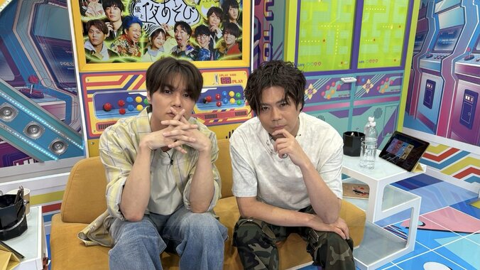 浪川大輔VS八代拓！恐怖のビリビリ椅子に飛び上がる！「しりとりバトル」で全力リアクション合戦　1枚目