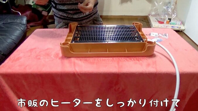 猫「もふもふにゃ〜！」　手作りこたつに興奮する猫がかわいすぎる 3枚目