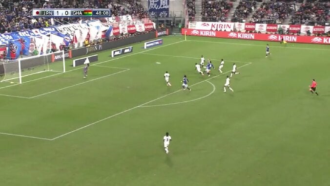 速すぎて危険!?上田綺世の超爆速枠外シュートにファン悲鳴「シュートスピードどうなってんだよ」「客席に入るのが心配」 4枚目