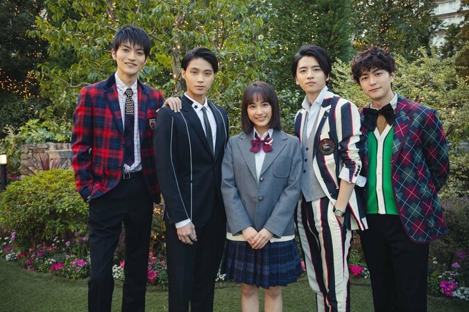 『御曹司ボーイズ』誰が一番“御曹司”っぽい？　平祐奈×磯村勇斗×飯島寛騎×稲葉友×山本涼介、本音トーク炸裂！ 1枚目