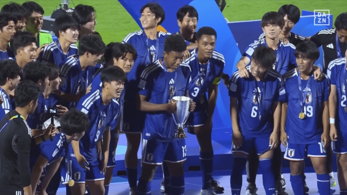 【写真・画像】「世界にバレちゃう」日本代表10番の“神トラップ”→決定機演出にファン驚愕！16歳・北原槙の別格センスに「うますぎて笑う」【U17アジア杯】　1枚目
