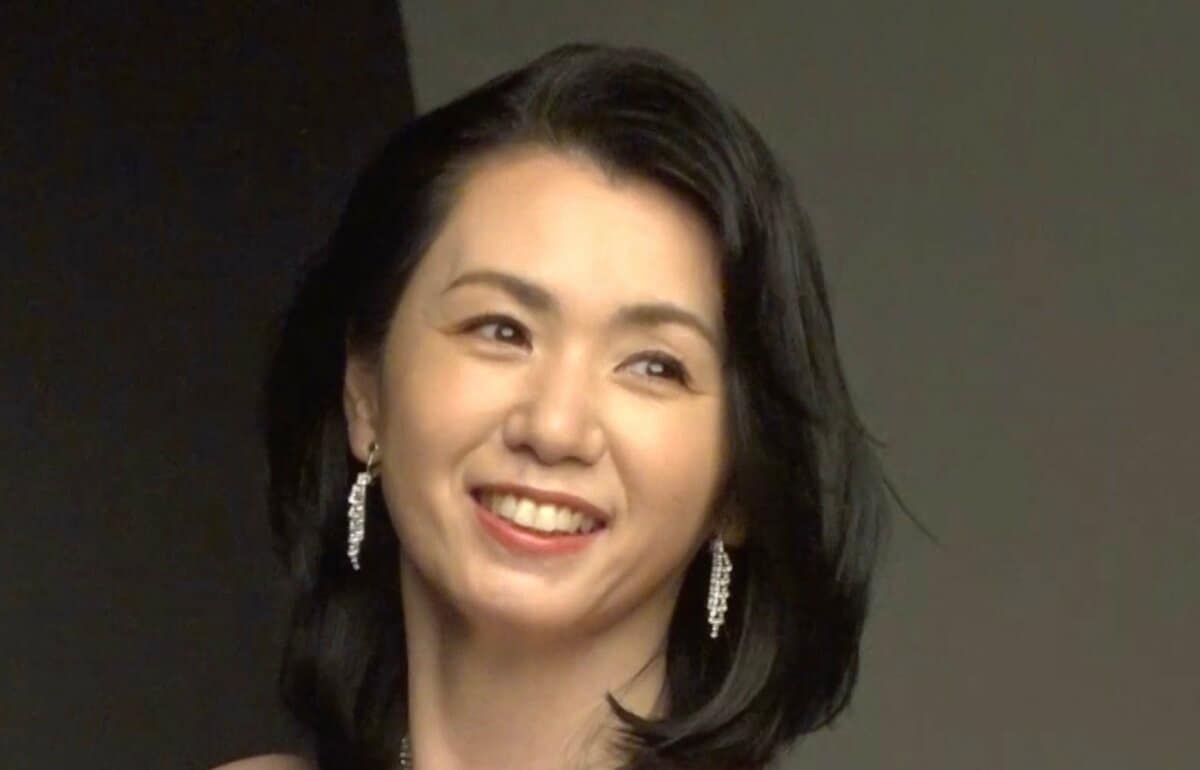 犬に噛まれて30針縫った元グラドル・小島可奈子（49） 「手術後初」の …