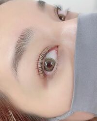 「吸い込まれそう」「CGを見てるみたいな美しさ」高橋メアリージュンの超接近“目元ショット”にファン絶賛