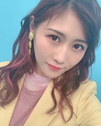「超絶可愛い!!」西野未姫、赤髪＆かきあげ前髪の大人っぽいセルフショットにファン絶賛