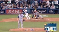 「彼はチートだ！」大谷翔平、“ドン詰まり”タイムリーにド軍番記者が脱帽 勝負強さに運も味方「完全におかしい」ダメ押しの瞬間