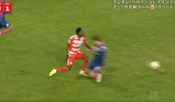 何してんの…！？ 佐野海舟、“異次元の動き”「ヤバいな」「どこにでもいるw」爆速スピード&驚異的な運動量…ファン驚愕「守備範囲広すぎやろw」