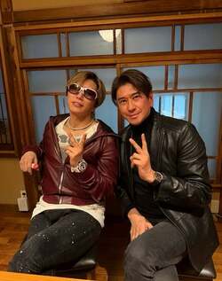 川崎麻世、GACKTから誕生日プレゼントが届いたことを報告「毎年忘れずにプレゼントを送ってくれて」