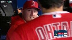 見てみろよショーヘイ！ 復帰間近？ トラウトが大谷翔平とベンチで談笑 「アドバイス発動か？」トラウタニがタブレット覗き込むシーンに反響