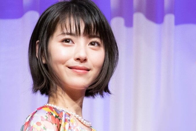 浜辺美波、バレンタインの予定を聞かれ「ウフフ。父と祖父にチョコをあげたいです」 1枚目