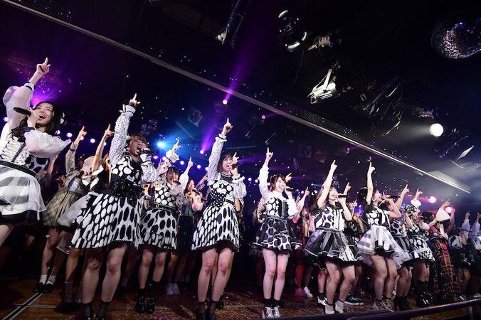 AKB48、13周年記念公演で全シングル57曲を披露！次期総監督指名・昇格発表も 1枚目