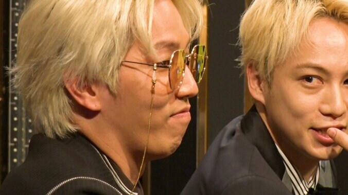 【映像】美人すぎるポーカー女王の“誘惑”に出演者メロメロ