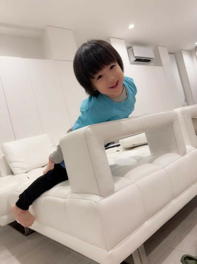  川崎希、息子のために『GAP』で大量購入「1日に3、4回は着替える」  1枚目