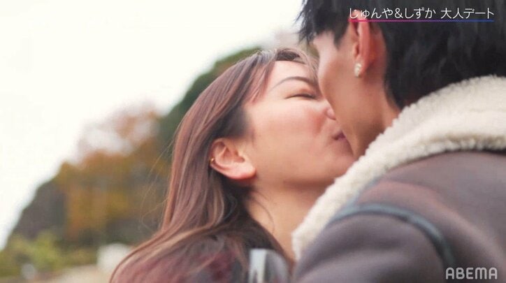 グラマラス美女&イケメンモデルのカップル、混浴で熱烈キス!大人のデートに密着『シャッフルアイランド』アフターストーリー