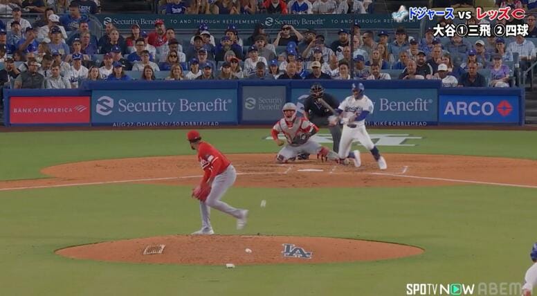 これぞメジャー！なファインプレー炸裂 大谷翔平が進塁阻まれた…“神キャッチ”が炸裂した瞬間「うそやろ」「信じられん」