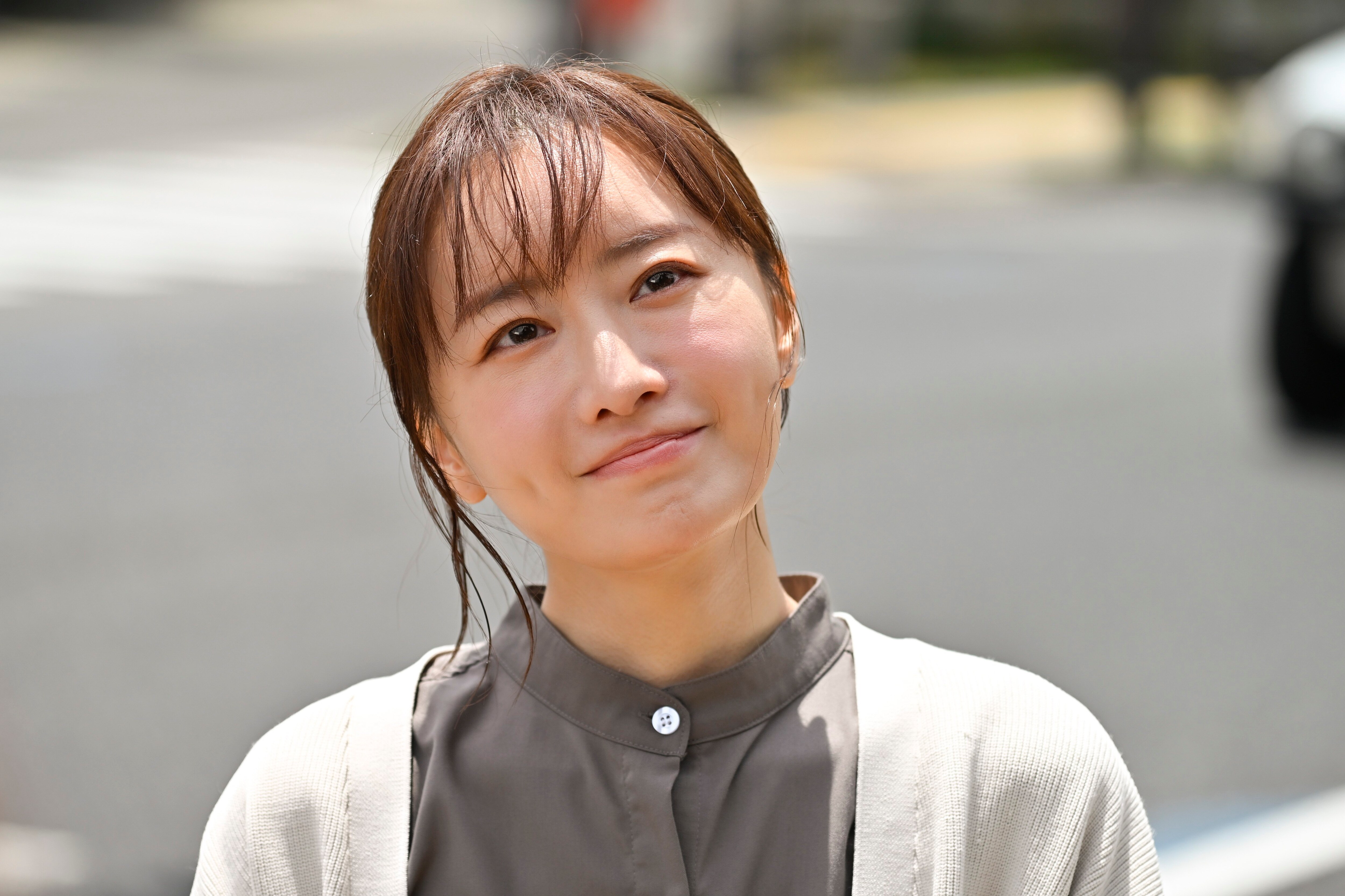 愛する人が自分を守り大怪我…松本まりか演じる結婚詐欺師・すみれが  