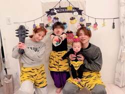 辻希美、杉浦家の“恵方巻ではない”節分の新定番明かす 家族での鬼のコスプレショットも公開