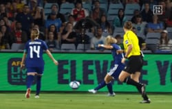 「とんでもない！」なでしこ日韓戦の“衝撃ゴラッソ”に実況＆解説も騒然！浜野まいかの驚愕弾にOG鮫島彩「ここしかないコース」【女子アジアカップ】