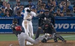 衝撃の爆音！大谷翔平、あそこまでよく飛ばしたな　球場が揺れる… “ホームラン未遂”の特大飛球にファン騒然「バット折れないのか」「普通は外野まで飛ばない」