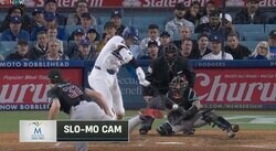 衝撃の打撃！ 大谷翔平、もはや無敵レベル　相手バッテリーに“異変”… 完璧に狙い撃ちした瞬間　ファン騒然「ホームランじゃなきゃ良いw」「大谷さんが誘導してる」