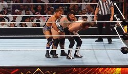 2人の巨漢“合計256キロ”をぶん投げる衝撃ジャーマン！ 元五輪選手が見せた驚異の身体能力