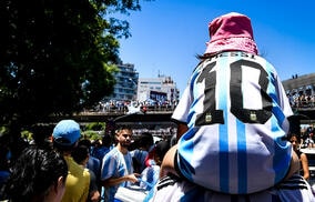 集まった数はクロアチアの人口と同じ？ アルゼンチン代表の優勝パレード、安全上の理由で途中で終了