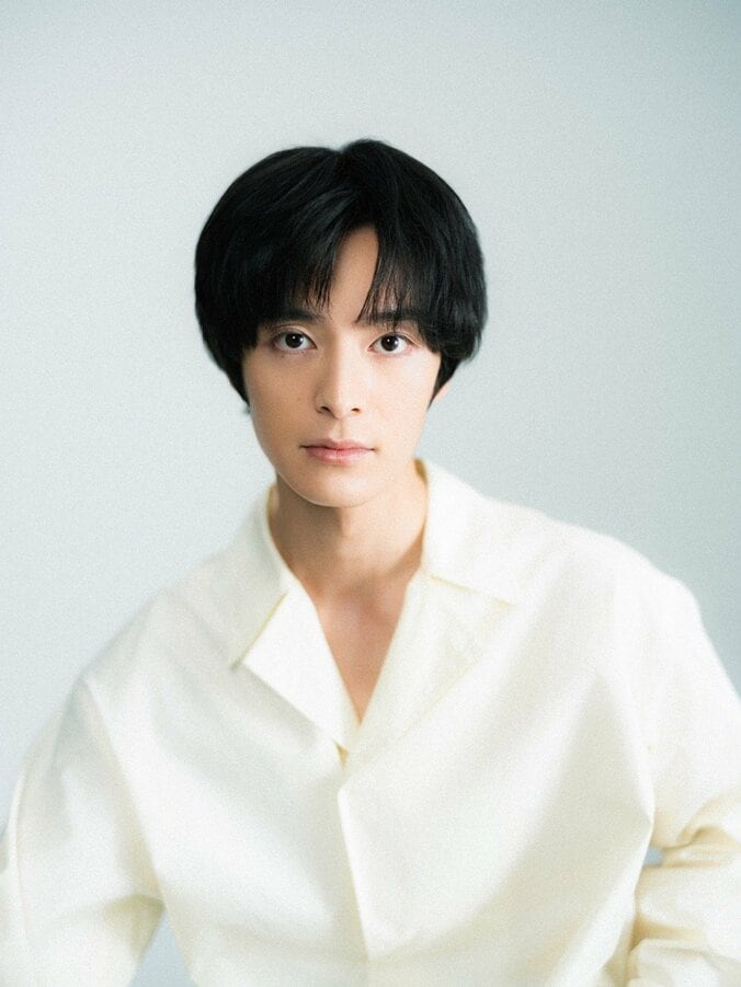 塩野瑛久（阿良川魁生 役）