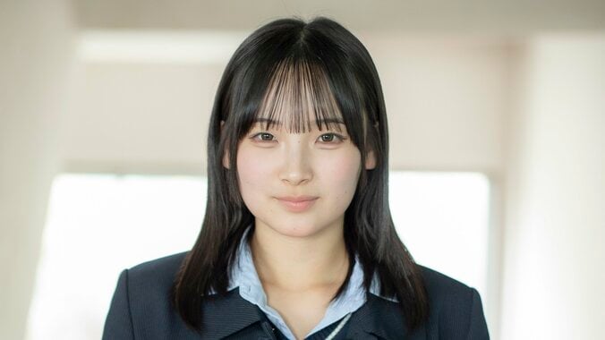 【写真・画像】清楚な黒髪から一変…高1女子が“ハイトーンウルフ”に 「すごいな」「衝撃」審査員もスタジオも驚きの変身姿　1枚目