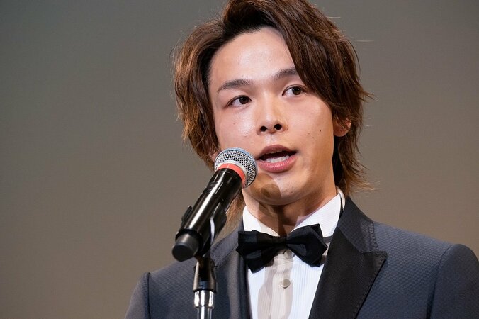 中村倫也、後輩・菅田将暉の祝辞に感激　「もっと言って」とリクエスト 17枚目