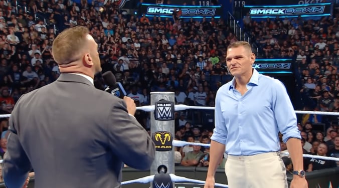 米プロレス界で“最も危険な男”、まさかのファッションで登場