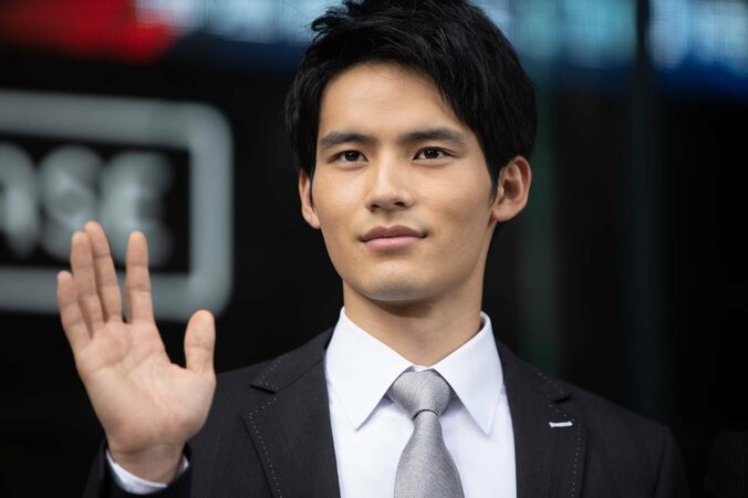 岡田健史、犬飼貴丈の印象は「プリウス」「すっと言葉を出してくださる」 21枚目