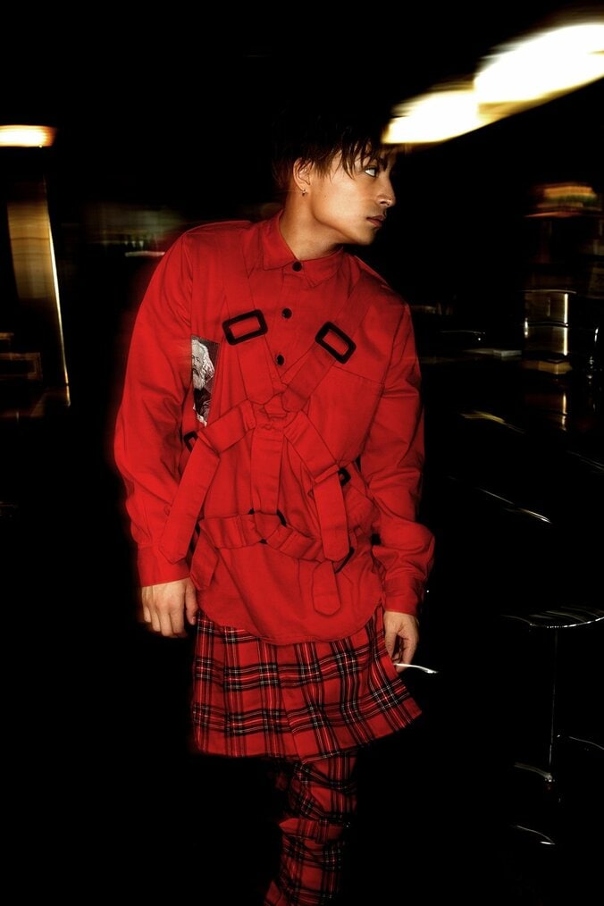 GENERATIONS 白濱亜嵐、初のソロ写真集を発売「24歳の自分を感じて下さい」 2枚目