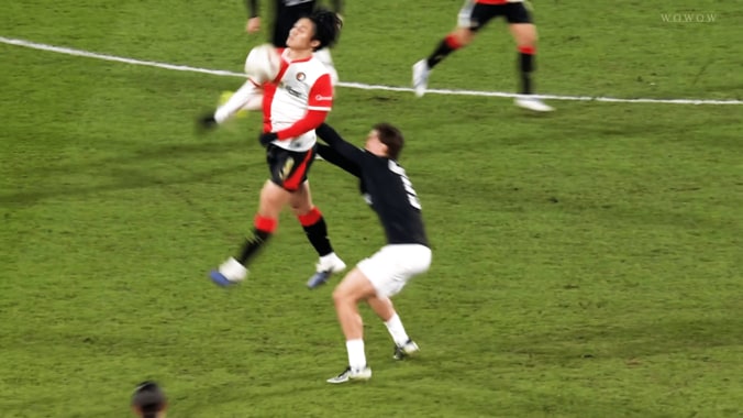 【写真・画像】首どうなってんだ！？日本代表DFの“豪快＆繊細ヘッド弾”にファン興奮！「なんてヘディングだ！」「化け物すぎて震える」渡辺剛がEL初ゴール　1枚目