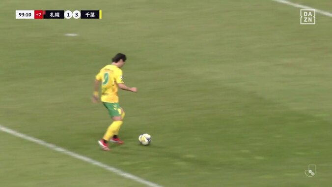 【映像】ジェフ呉屋、ゴールをゴールを決めてファンのもとへ→約3m下の奈落に落下した瞬間