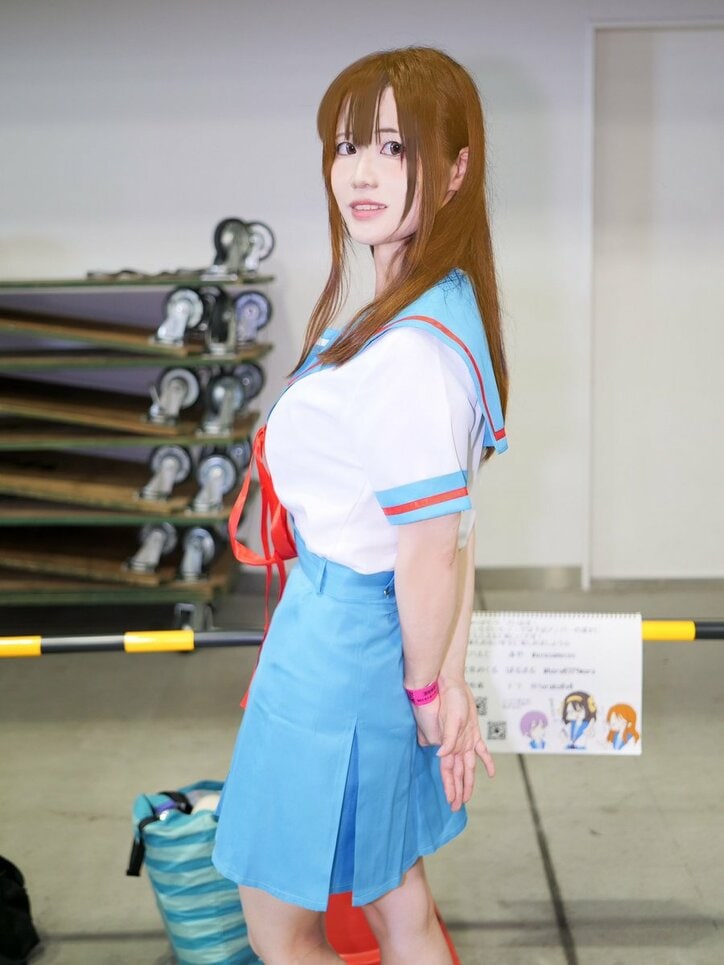 [照片/图片] 8月17日就是……《凉宫春日的忧郁》中的重要日子，SOS团在Comiket现场COSPLAY！ 5